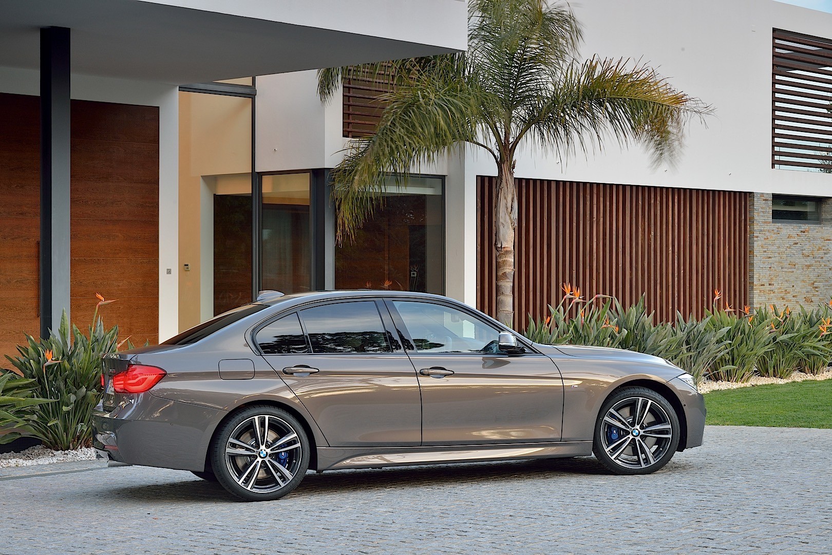 https://wcar.sets.lv/cars/BMW/3.sērija sedans/49fc8d1c2d275ebe7656fda953b2059b.jpg
